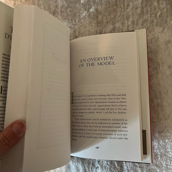 Books set of 2 valued at $45 brand new - Picture 5 of 8